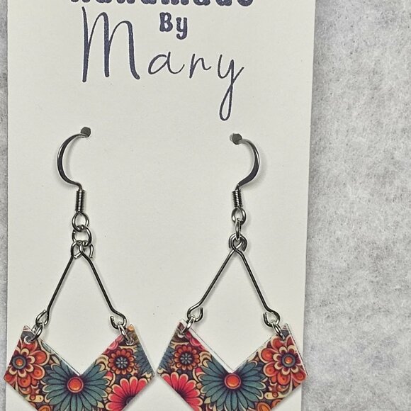 Handmade Hippie Theme Dangle earrings - Picture 4 of 6
